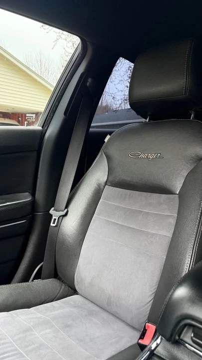 2012 Dodge Charger 7th Gen - Image 14 of 15
