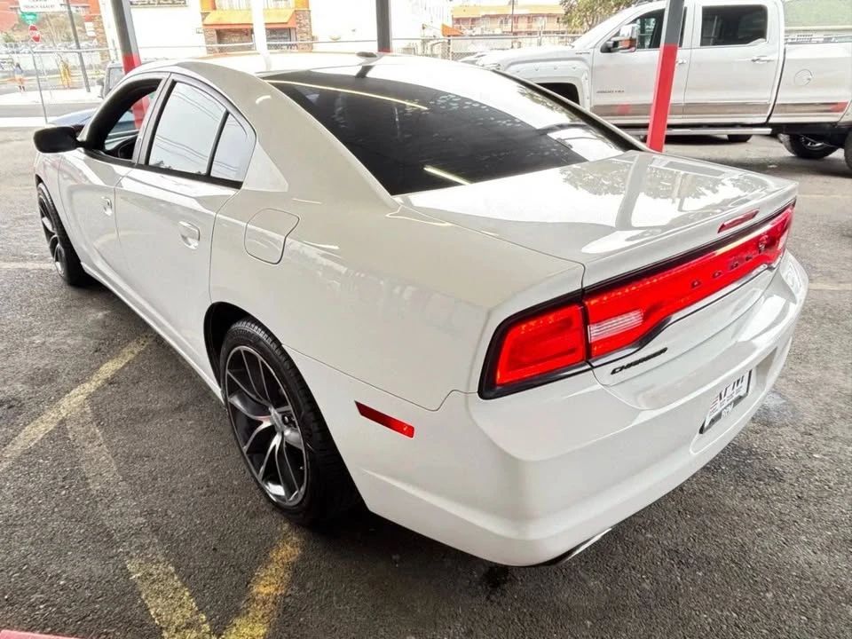 2012 Dodge Charger 7th Gen - Image 5 of 20