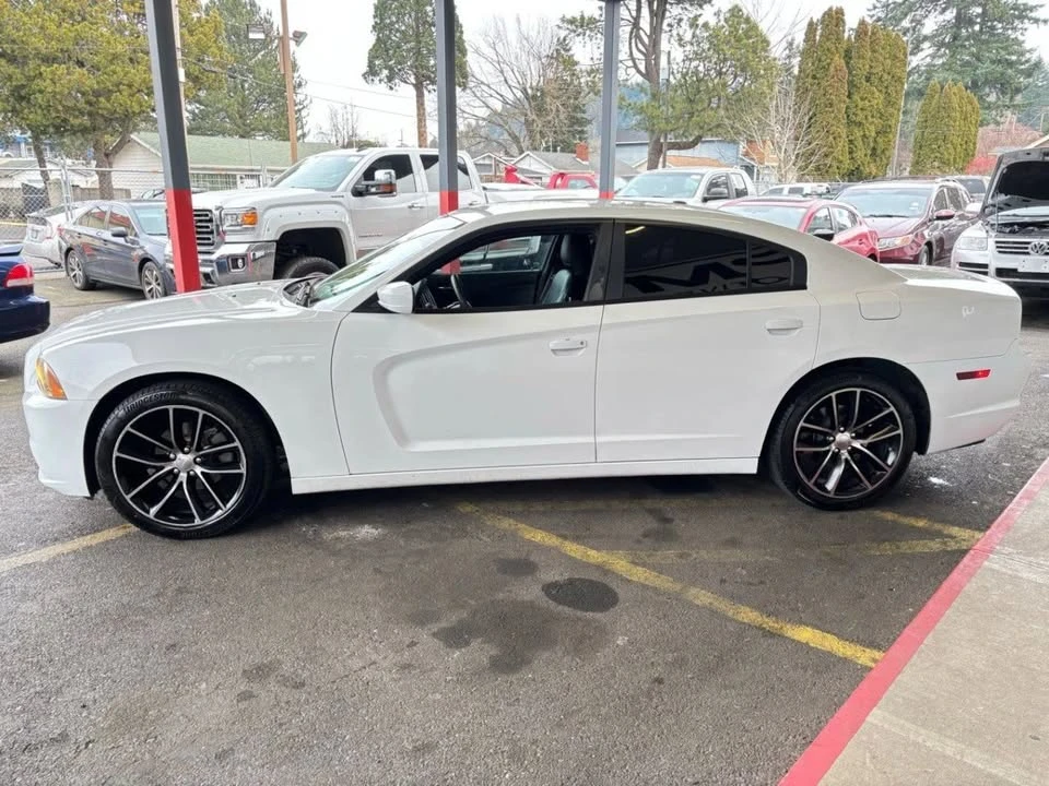 2012 Dodge Charger 7th Gen - Image 4 of 20