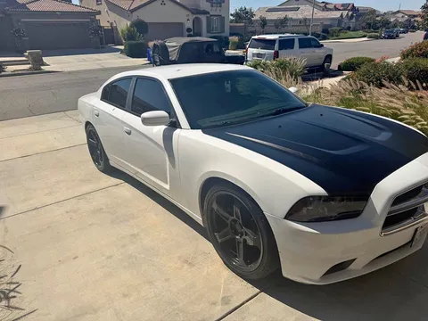 2012 Dodge Charger SE Sedan 4D