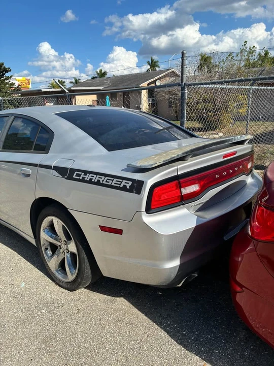 2012 Dodge Charger 7th Gen - Image 2 of 4