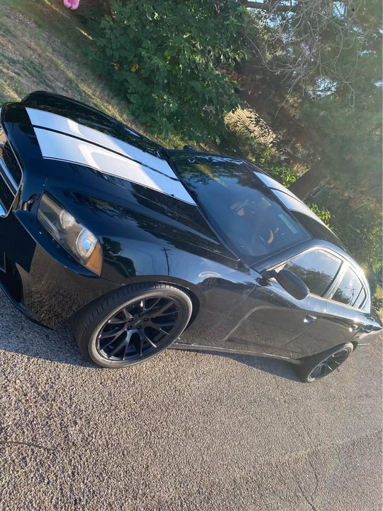 2012 Dodge Charger 7th Gen - Image 4 of 8