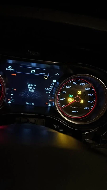 2012 Dodge Charger 7th Gen - Image 8 of 9