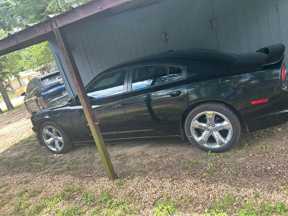 2012 Dodge Charger 7th Gen - Image 2 of 3