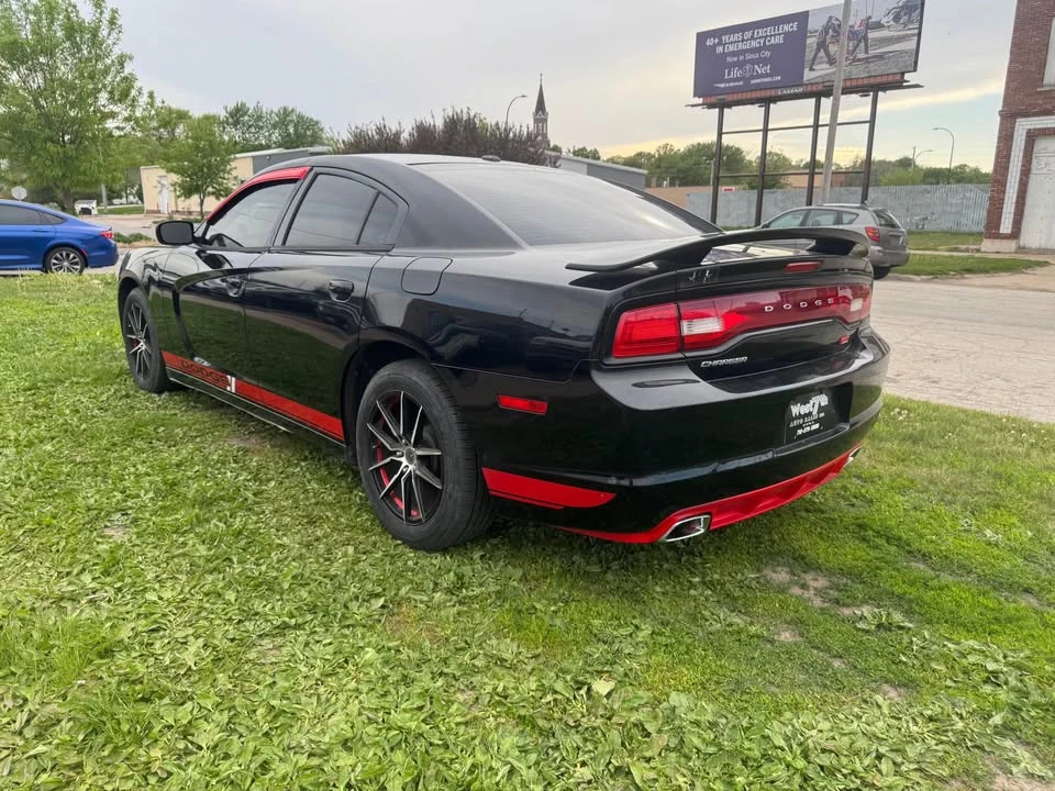 2012 Dodge Charger 7th Gen - Image 5 of 16