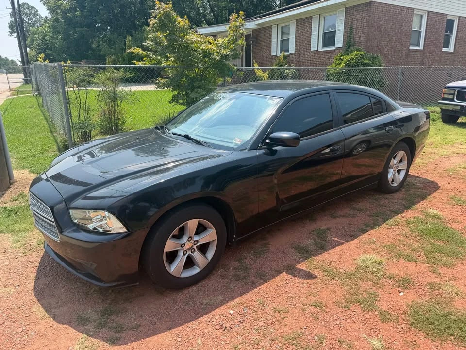 2012 Dodge Charger 7th Gen - Image 4 of 6