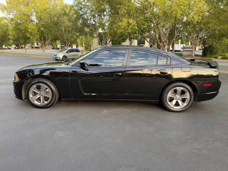 2012 Dodge Charger 7th Gen - Image 5 of 16