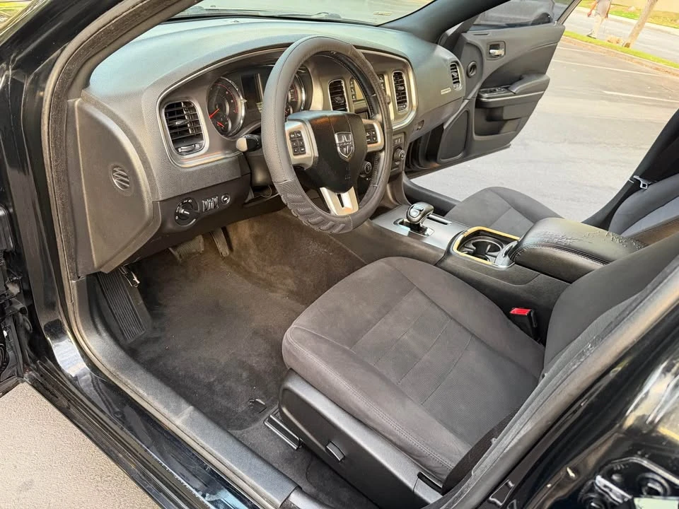 2012 Dodge Charger 7th Gen - Image 14 of 16