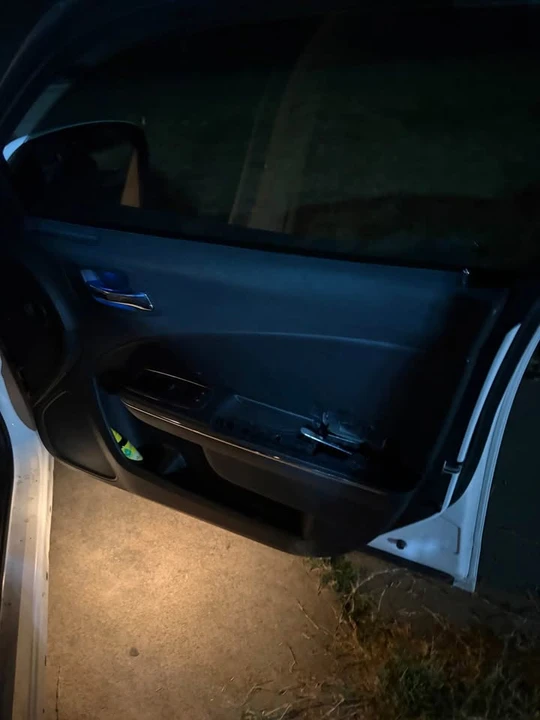 2012 Dodge Charger 7th Gen - Image 4 of 12