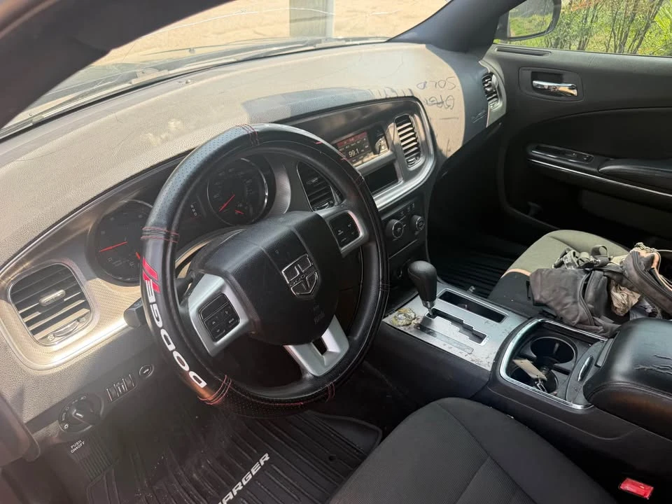 2012 Dodge Charger 7th Gen - Image 5 of 6