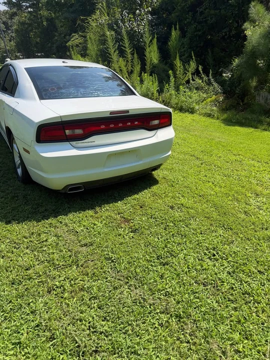 2012 Dodge Charger 7th Gen - Image 2 of 6
