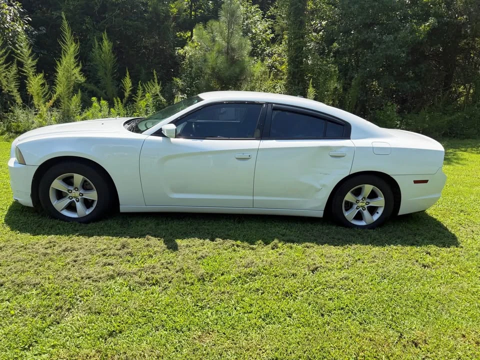 2012 Dodge Charger 7th Gen - Image 3 of 6