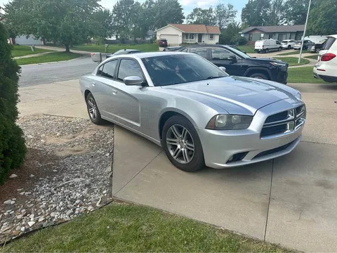 2012 Dodge Charger SE Sedan 4D