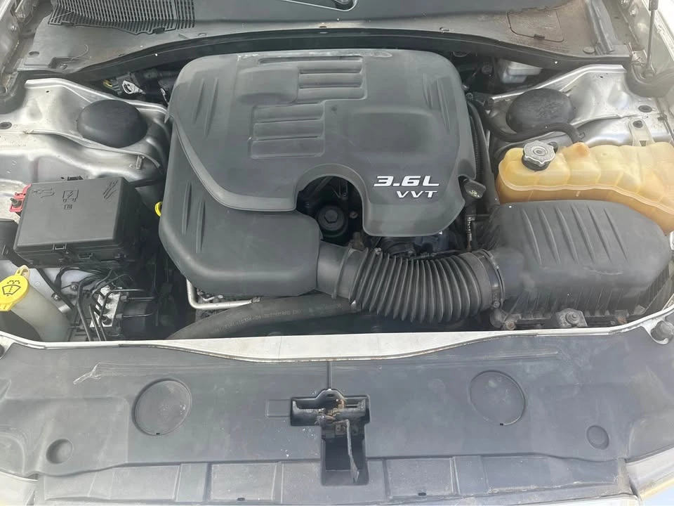 2012 Dodge Charger 7th Gen - Image 9 of 14