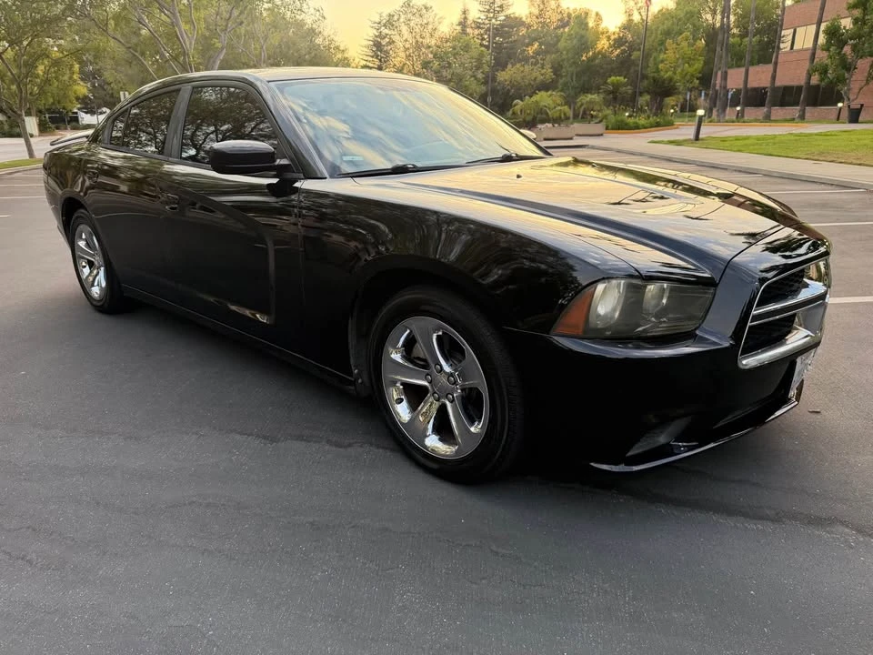 2012 Dodge Charger 7th Gen - Image 2 of 16