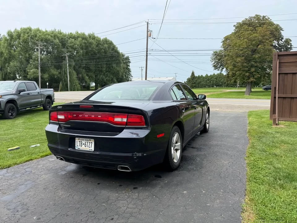 2012 Dodge Charger 7th Gen - Image 4 of 6