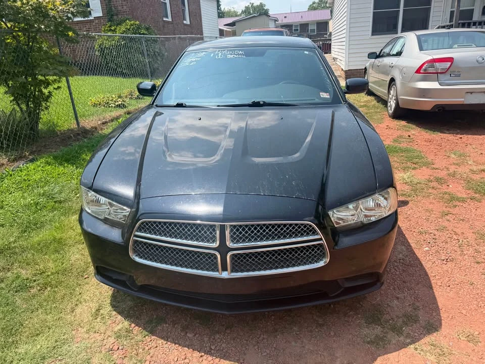 2012 Dodge Charger 7th Gen - Image 2 of 6
