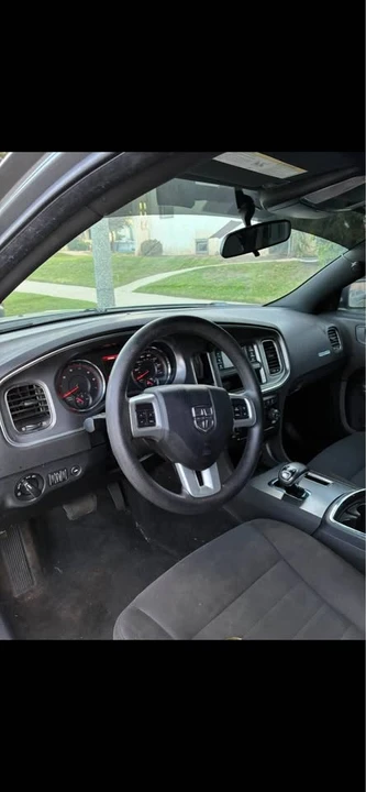 2012 Dodge Charger 7th Gen - Image 8 of 11