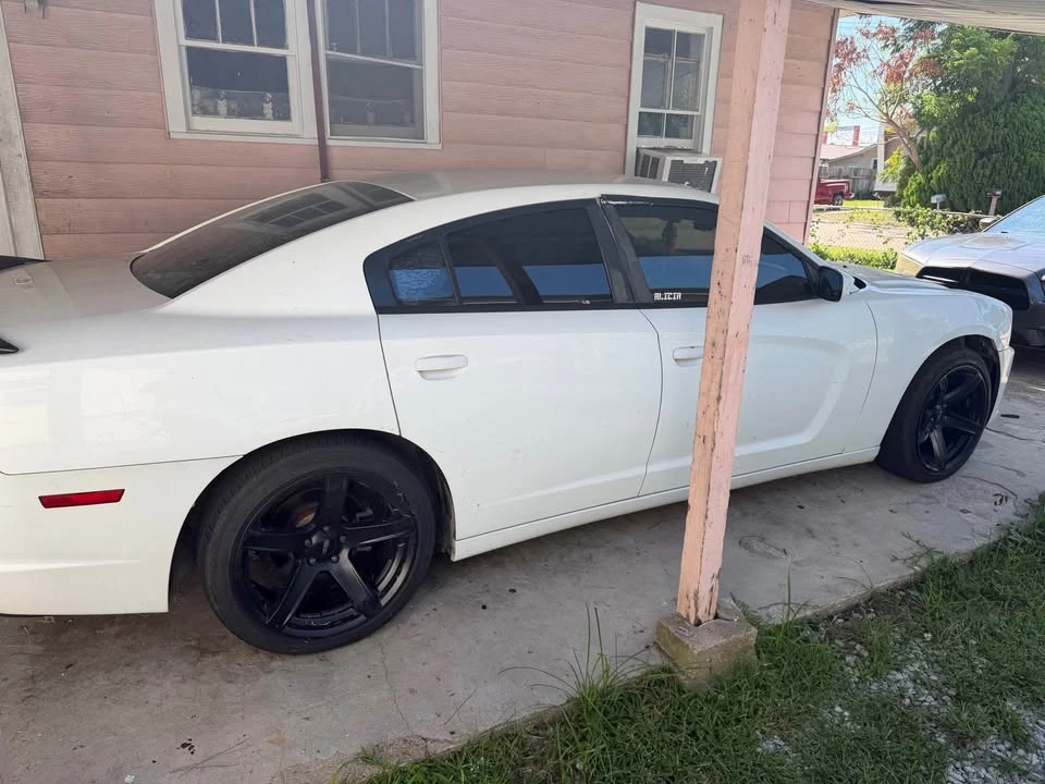 2012 Dodge Charger 7th Gen - Image 8 of 9
