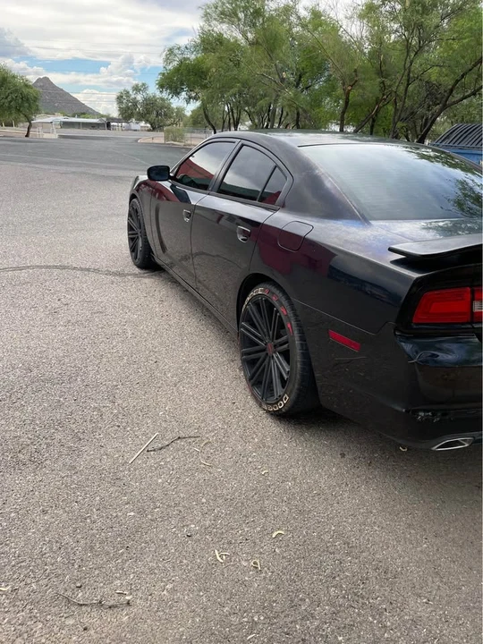 2012 Dodge Charger 7th Gen - Image 5 of 9