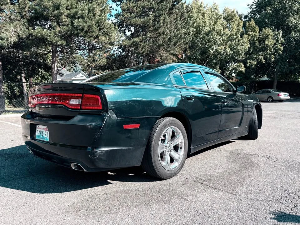 2012 Dodge Charger 7th Gen - Image 2 of 11