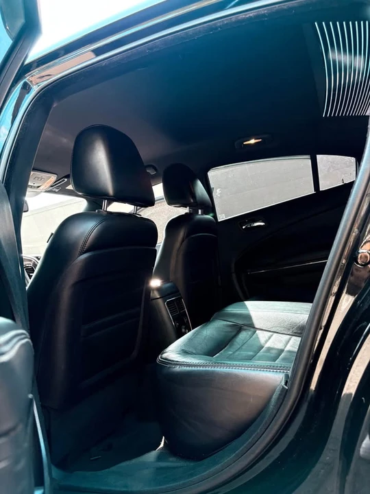 2012 Dodge Charger 7th Gen - Image 10 of 11