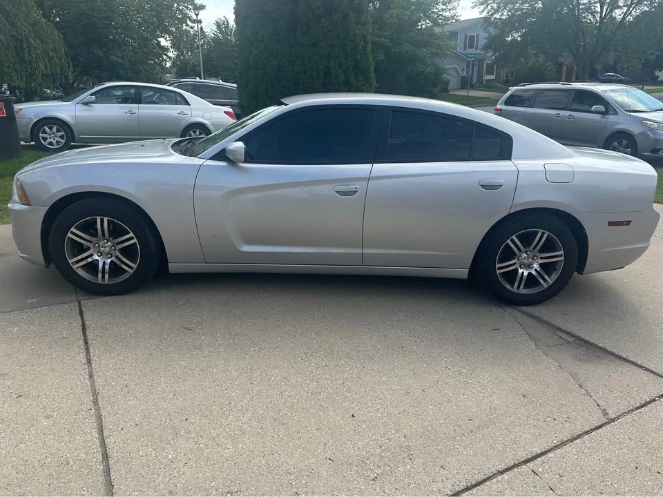 2012 Dodge Charger 7th Gen - Image 4 of 14