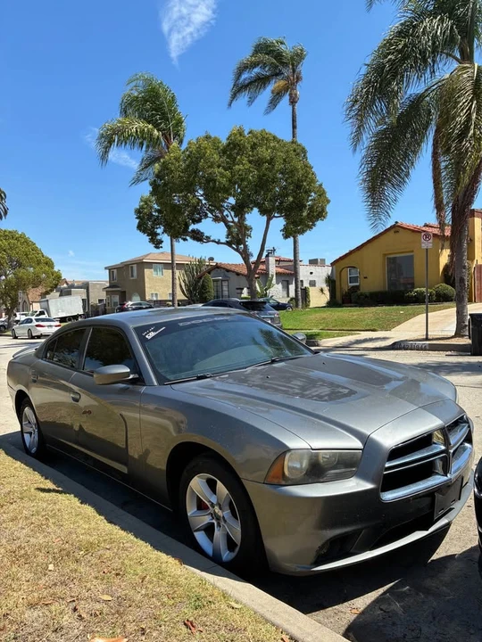 2012 Dodge Charger 7th Gen - Image 4 of 11