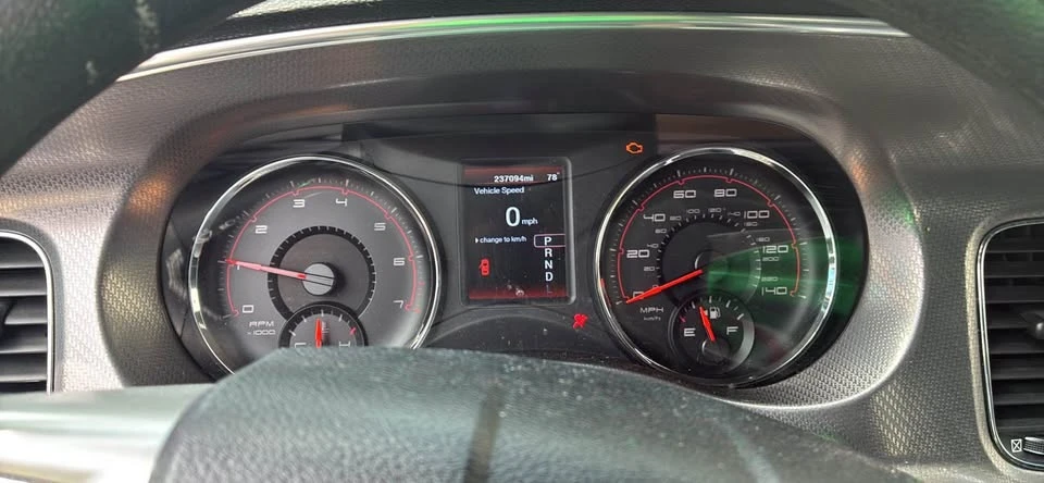 2012 Dodge Charger 7th Gen - Image 2 of 5