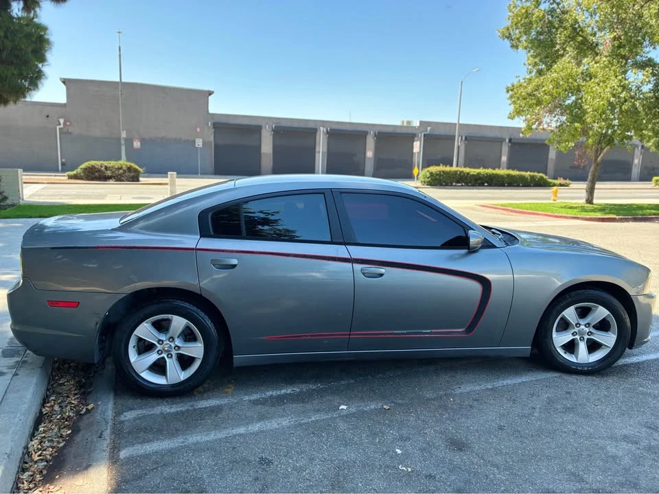 2012 Dodge Charger 7th Gen - Image 5 of 13