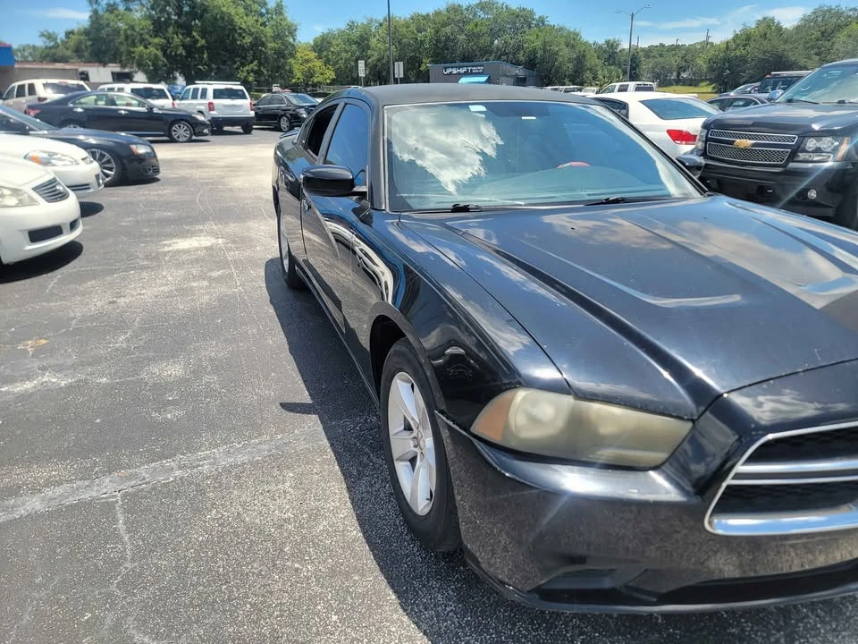 2012 Dodge Charger 7th Gen - Image 3 of 4