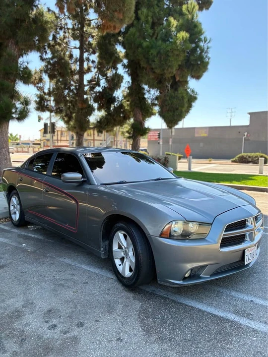 2012 Dodge Charger 7th Gen - Image 4 of 13