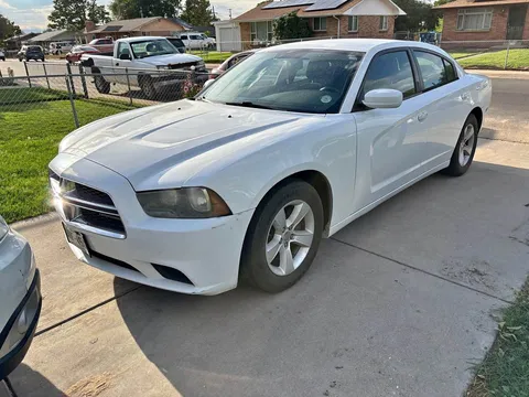 2012 Dodge Charger SE Sedan 4D