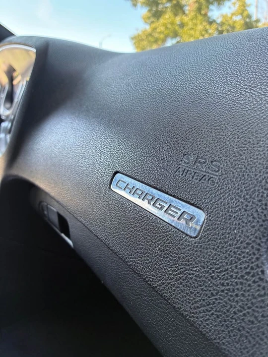 2012 Dodge Charger 7th Gen - Image 9 of 13