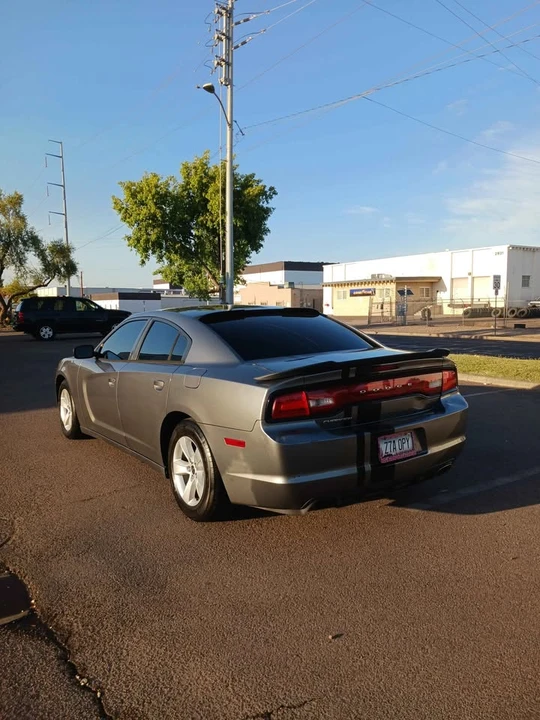 2012 Dodge Charger 7th Gen - Image 5 of 10