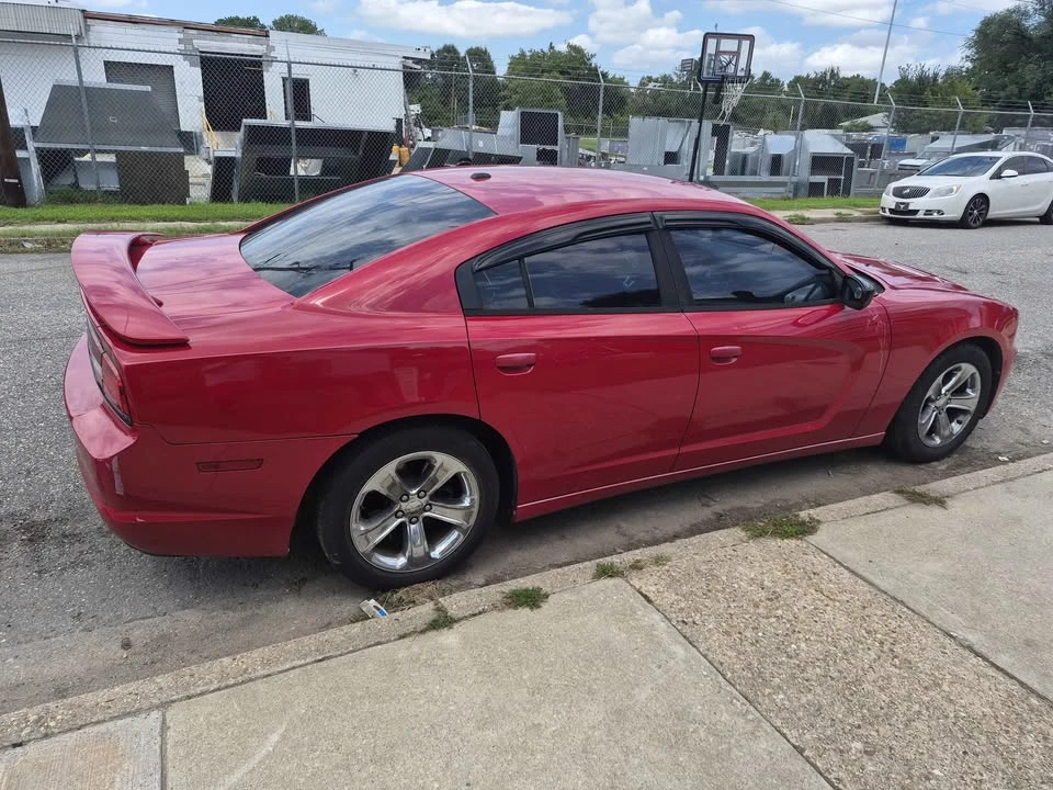 2012 Dodge Charger 7th Gen - Image 2 of 6
