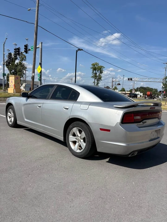 2012 Dodge Charger 7th Gen - Image 2 of 7