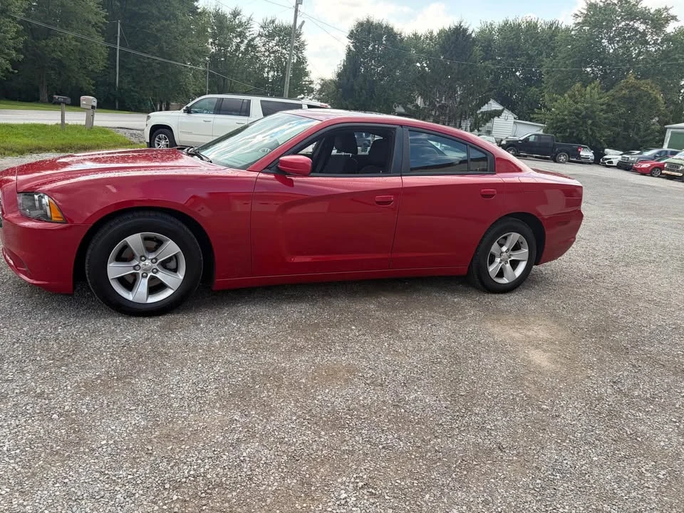 2012 Dodge Charger 7th Gen - Image 17 of 18