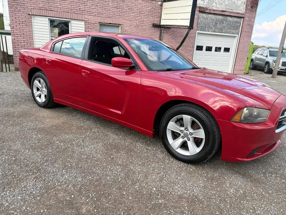 2012 Dodge Charger 7th Gen - Image 4 of 18