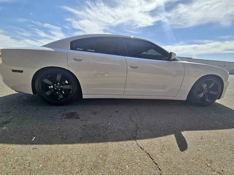2012 Dodge Charger SE Sedan 4D