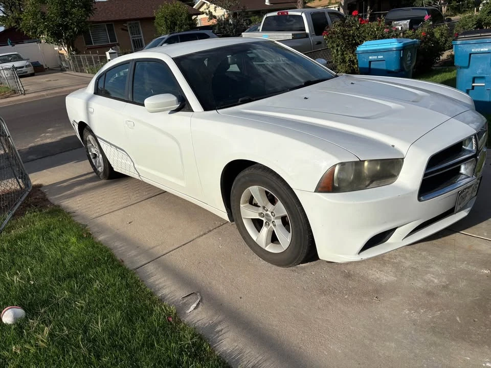 2012 Dodge Charger 7th Gen - Image 2 of 9