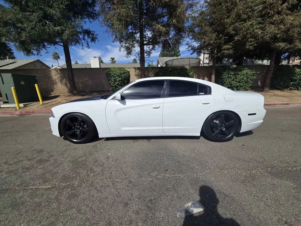 2012 Dodge Charger 7th Gen - Image 3 of 12