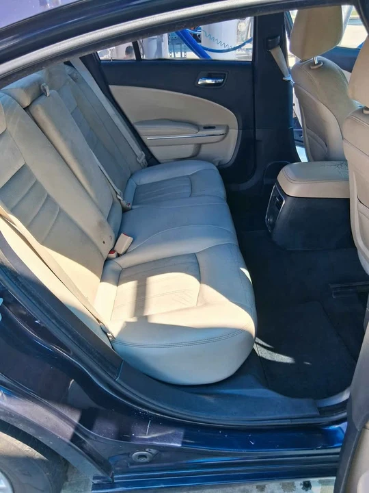 2012 Dodge Charger 7th Gen - Image 11 of 15