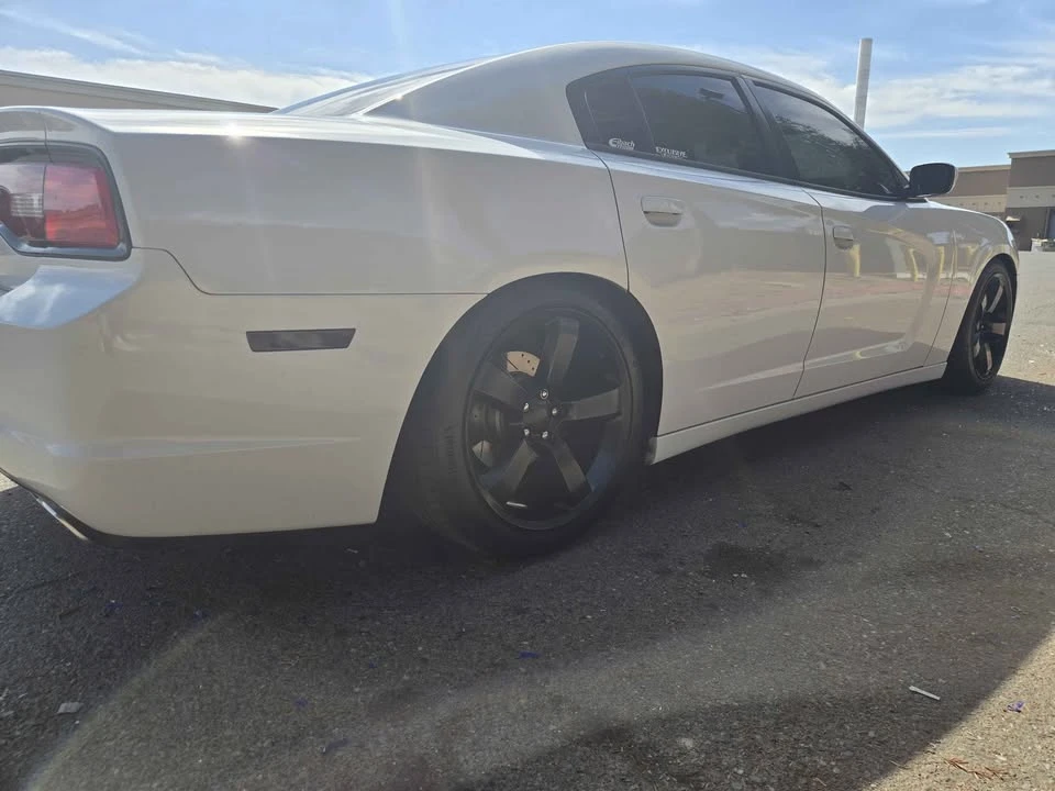 2012 Dodge Charger 7th Gen - Image 4 of 12