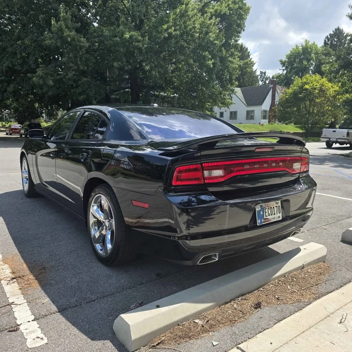 2012 Dodge Charger 7th Gen - Image 7 of 18