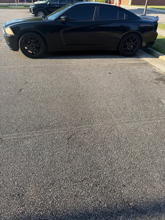 2012 Dodge Charger 7th Gen - Image 2 of 14
