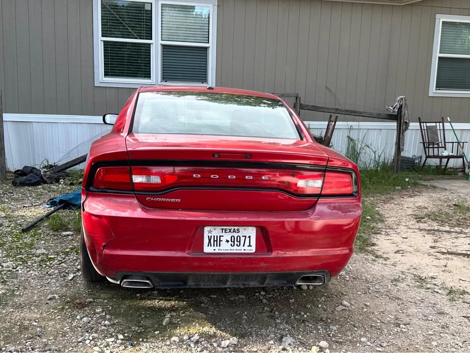 2012 Dodge Charger 7th Gen - Image 2 of 4