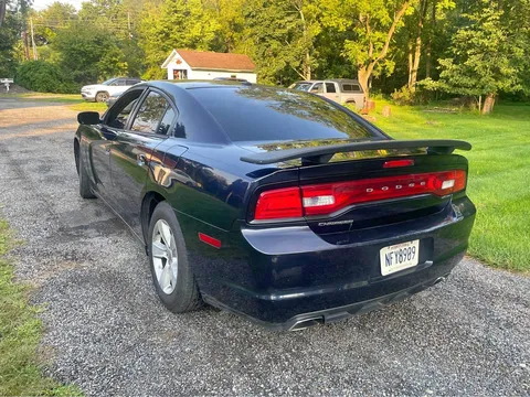 2012 Dodge Charger SE Sedan 4D