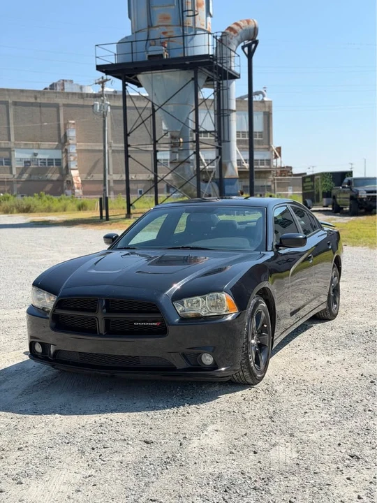 2012 Dodge Charger 7th Gen - Image 13 of 19