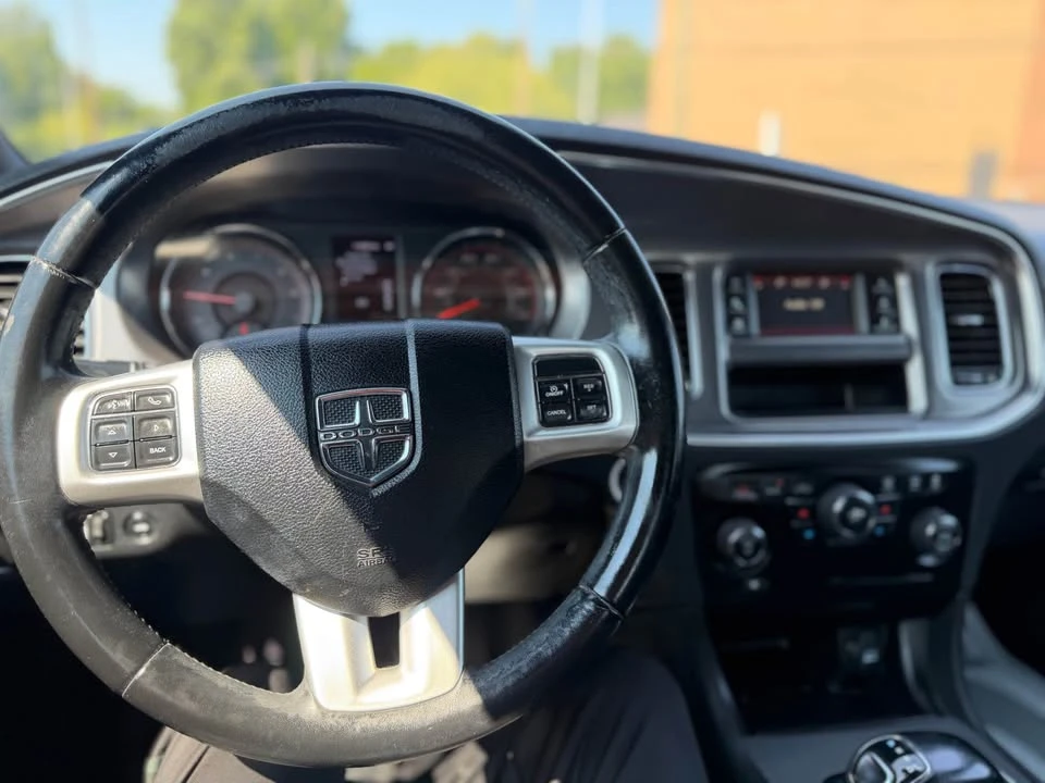 2012 Dodge Charger 7th Gen - Image 16 of 19
